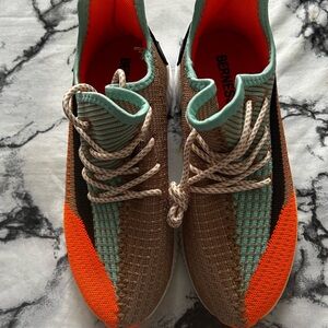 Women's Knit Runner in Orange, Brown, and Mint